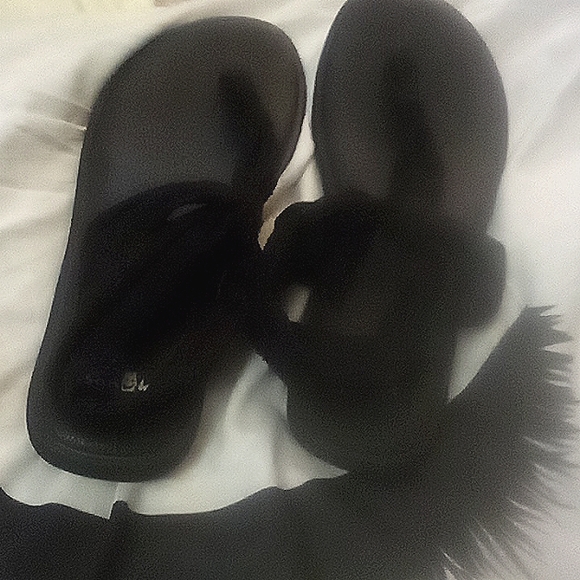 10 Sanuk sandals - Picture 1 of 3